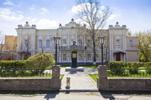 Административное здание винокуренного завода Д.И. Смолина (Курган)