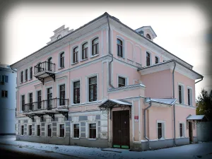 Главный дом усадьбы Тихомирова (Ярославль)