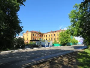 Рабочие казармы завода Московского товарищества механических изделий Г.А. Крестовникова (Климовск)