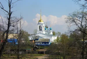 Церковь Рождества Богородицы в селе Гнилицы