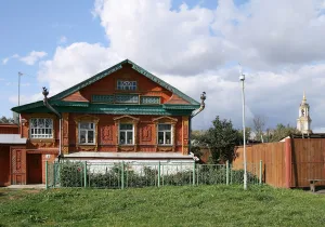 Дом резчика по дереву Привезенцева (Суздаль)