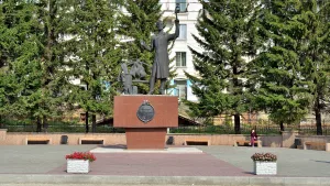 Памятник И.Н. Бушуеву (Златоуст)