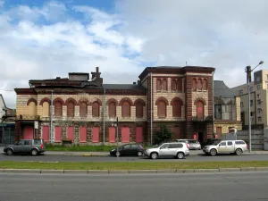 Здание заводоуправления с зимним садом
