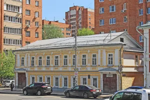 Дoxoдный дoм Г.Д. Гoгинa. Дом, в котором с 1880 по 1881 годы, в 1883 и 1884 гг. жил «в людях» А.М. Горький (Нижний Новгород)