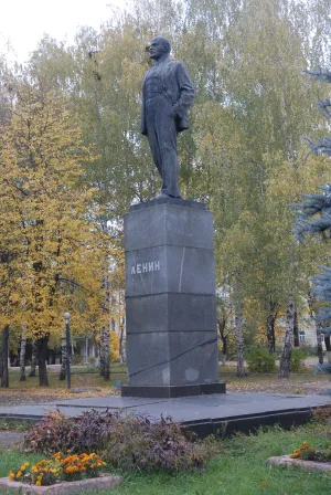 Памятник В.И. Ленину (Шуя)