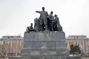 Памятник героям обороны Красного Царицына