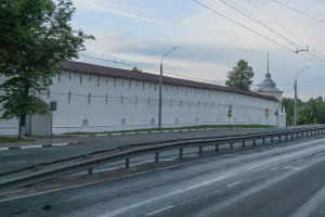 Прясло стены между Богоявленской башней и Богородицкой башней (Ярославль)