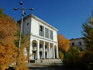 Дом культуры и техники тракторного завода (Тракторозаводский район)