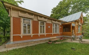Жилой дом для служащих (Родники)