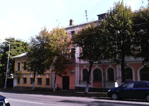 Дом С.Г. Орлова с дворовой двухэтажной постройкой (Великий Новгород)