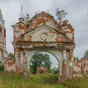 Ограда с воротами (Дунилово)