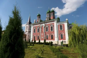 Церковь Воздвижения Креста Господня (Белёв)