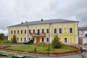 Настоятельский корпус (Новый Быт)