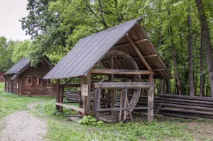 Колодец со ступальным колесом из г. Городец (Нижний Новгород)