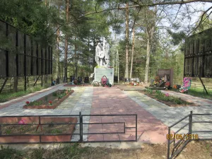 Братская могила (Лазинки)