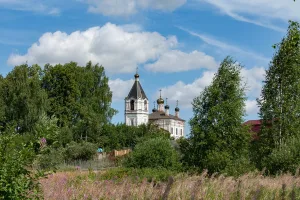 Воскресенская церковь (Вязовское)