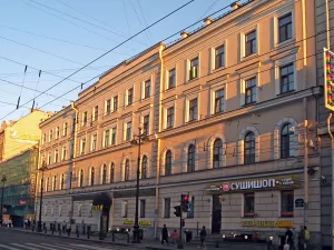 Корпус по Невскому проспекту