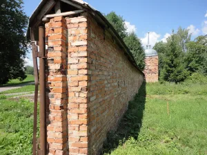 Западная стена ограды (Великий Новгород)