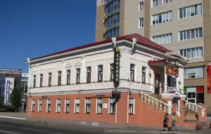 Дом Айзина Л.Г. (Омск)