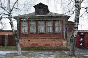Жилой дом (Белоомут)