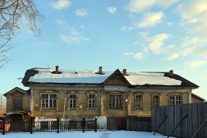 Здание церковно-приходской школы (им. князя Д.М. Пожарского) (Суздаль)