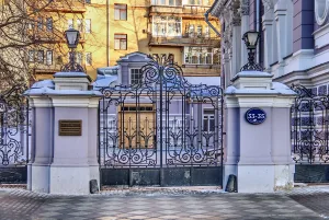 Пятницкая улица 33-35 c1 ограда