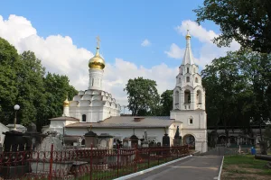 «Старый» (Малый Донской) собор с трапезной, приделами и шатровой колокольней (Донской)