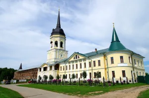 Николо-Радовицкий монастырь