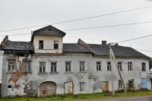 Дом купеческий с лавками (Вятское)