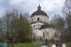 Церковь Рождества Богородицы с интерьером (Бережай)