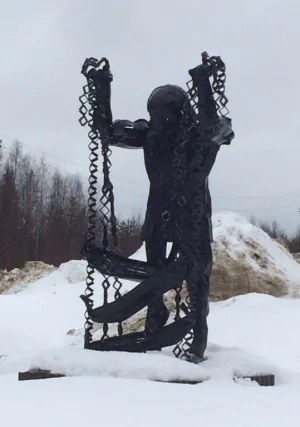 Памятник Корт Айке