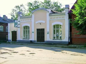 Здание кинотеатра им. Володарского (Боровичи)