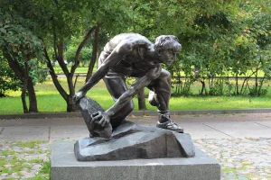 Stone is a weapon of the Proletariat (Park of the December uprising)