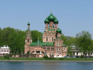 Храм Троицы Живоначальной в Останкине