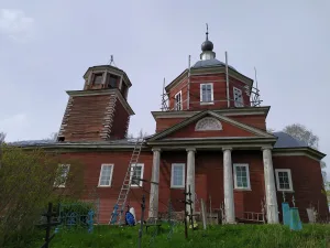 Церковь Покровская (Покрова Пресвятой Богородицы) с иконостасом(деревянная) (Стан)