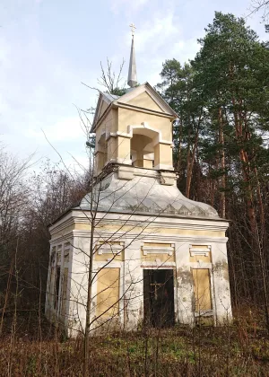 Часовня (восточная) (Новомихайловское)