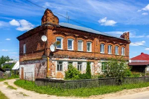 Жилой дом (Октябрьская)