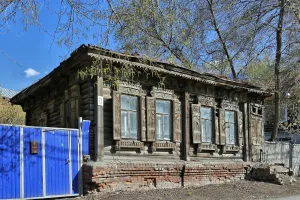 Жилой дом (Омск)