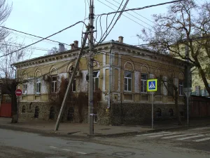 дом инженера О.Я. Кистова, где в начале XX в. располагалось городское начальное училище им. Князя Святополк - Мирского