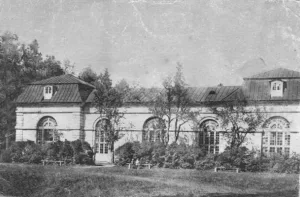 Лесная оранжерея (Гатчина)