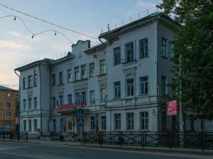 Здание, где в 1918 г. размещались части красных латышских стрелков (Бологое)