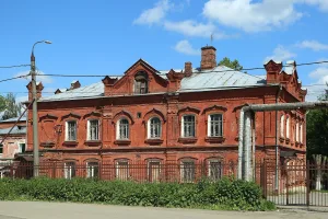 Школа с Никольской церковью Владимирской исправительной колонии (Пиганово)