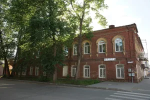Жилой дом (Боровичи)