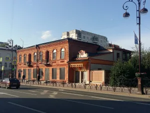 Улица Республики 25