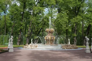 Фонтан «Коронный» (фундаменты)