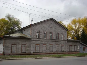 Старая часть госпиталя (дом главного лекаря) (Омск)