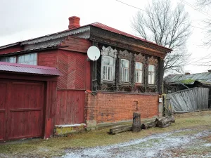 Жилой дом (Белоомут)