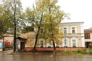 Дом, где в 1931-1938 гг. жил заслуженный деятель науки РСФСР, профессор, председатель Казанского общества врачей В.С. Груздев (Казань)