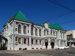 Политехнический институт (Архиерейский дом)