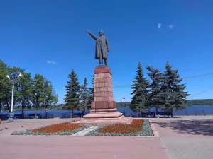 Памятник В.И. Ленину (Кинешма)